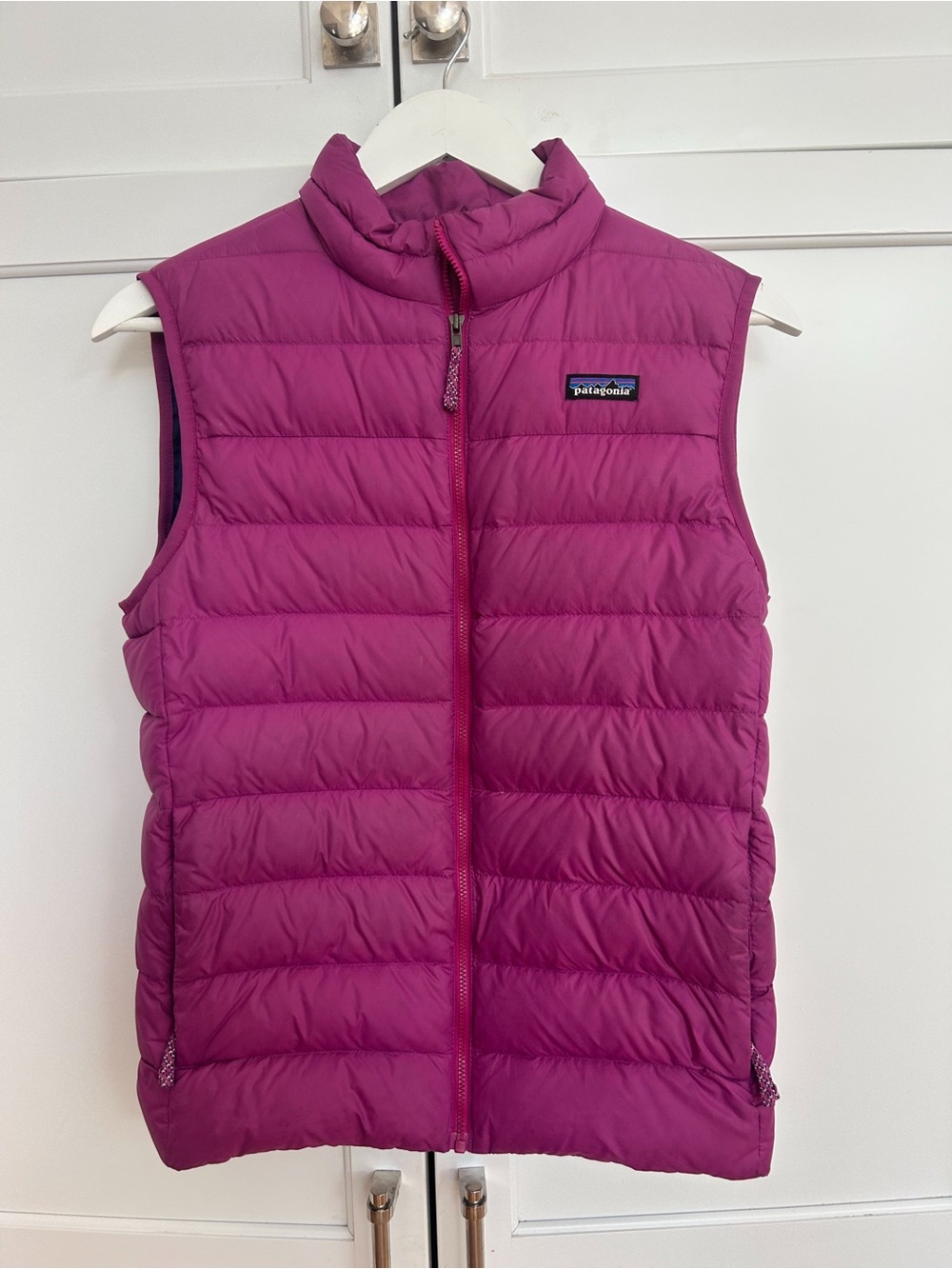 Youth Kids Patagonia Puffer Vest in Berry